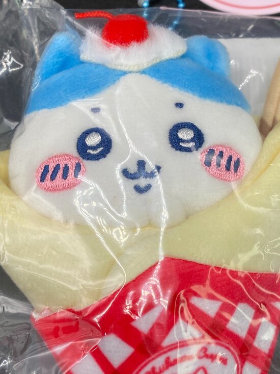 Chiikawa Crepe Hachiware Mascot (C) Key Chain Plush Doll Cute Kawaii NWT - Picture 4 of 10